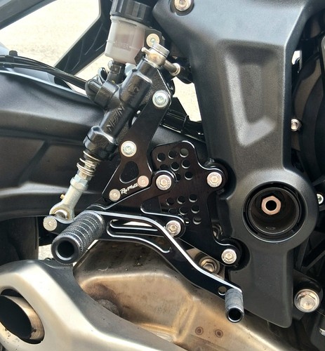 Trittbretter hinten triumph - trittbretter,